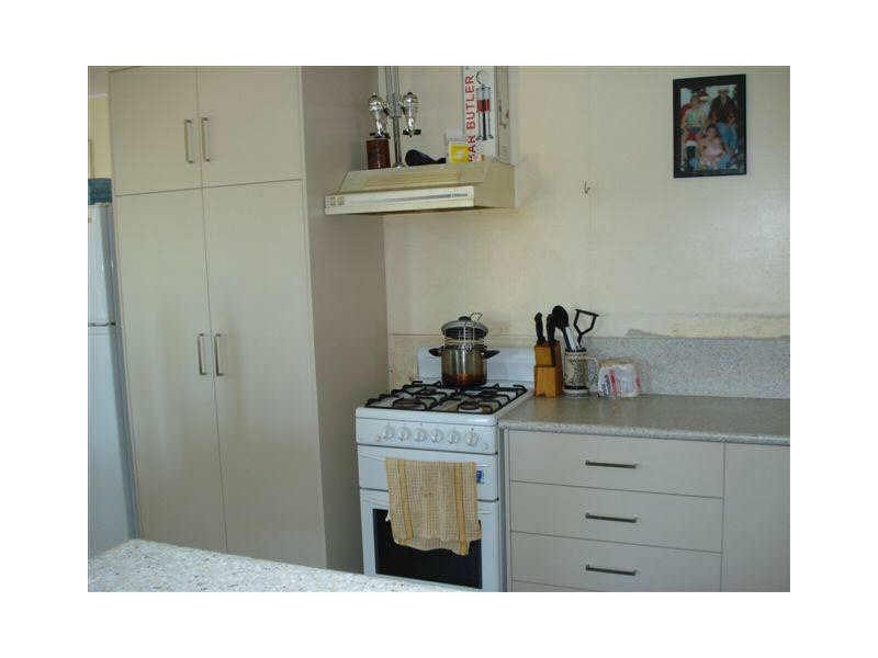 61 Whyte Avenue, Bowen QLD 4805