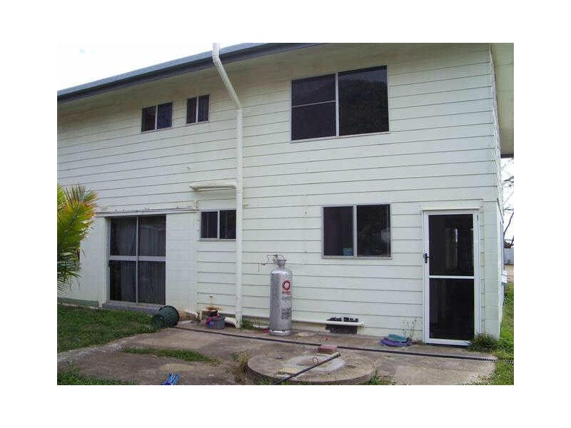 61 Whyte Avenue, Bowen QLD 4805