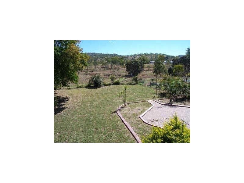 32 Walker Street, Collinsville QLD 4804