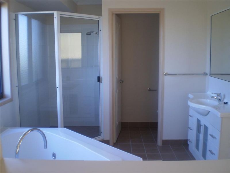 90 Ocean View Drive, Bowen QLD 4805