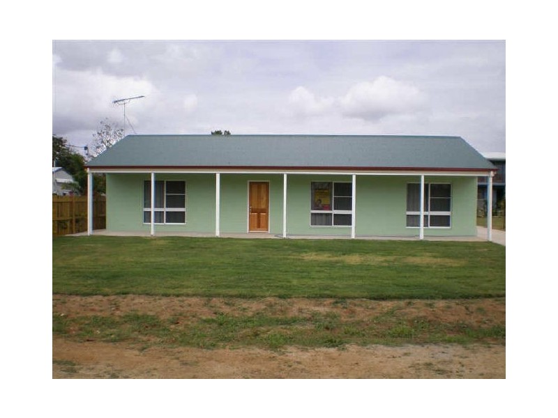 47 Whyte Avenue, Bowen QLD 4805