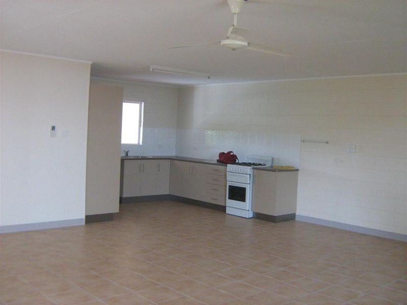 1/1 Bunting Street, Bowen QLD 4805