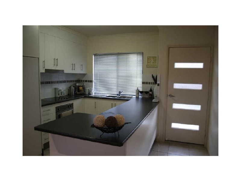 1/34 Poole Street, Bowen QLD 4805