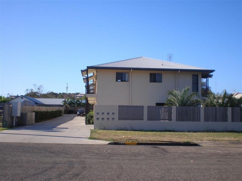 2/34 Poole Street, Bowen QLD 4805