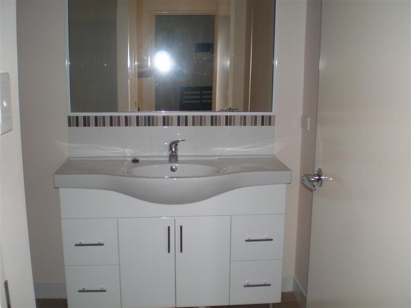 2/34 Poole Street, Bowen QLD 4805