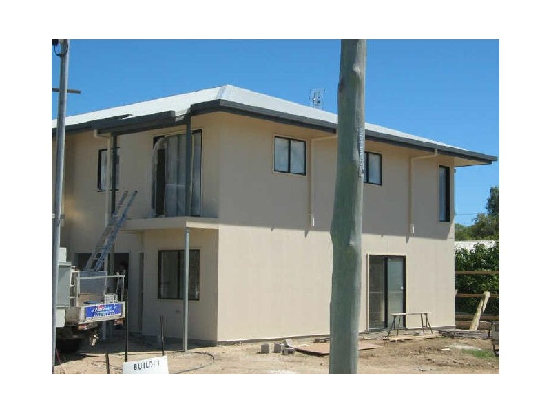 4/34 Poole Street, Bowen QLD 4805