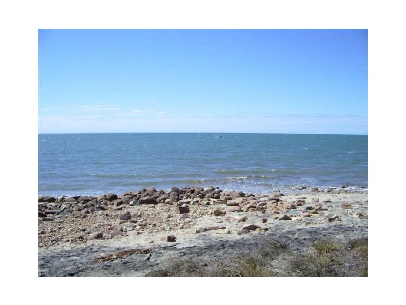 12 Howard Street, Bowen QLD 4805