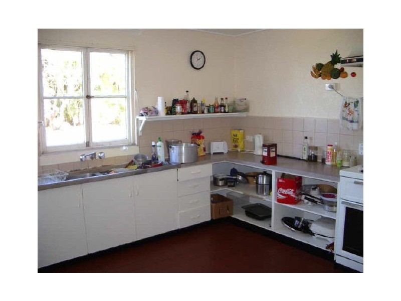 12 Howard Street, Bowen QLD 4805