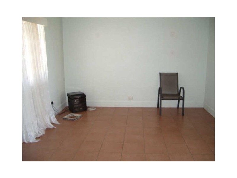 12 Howard Street, Bowen QLD 4805