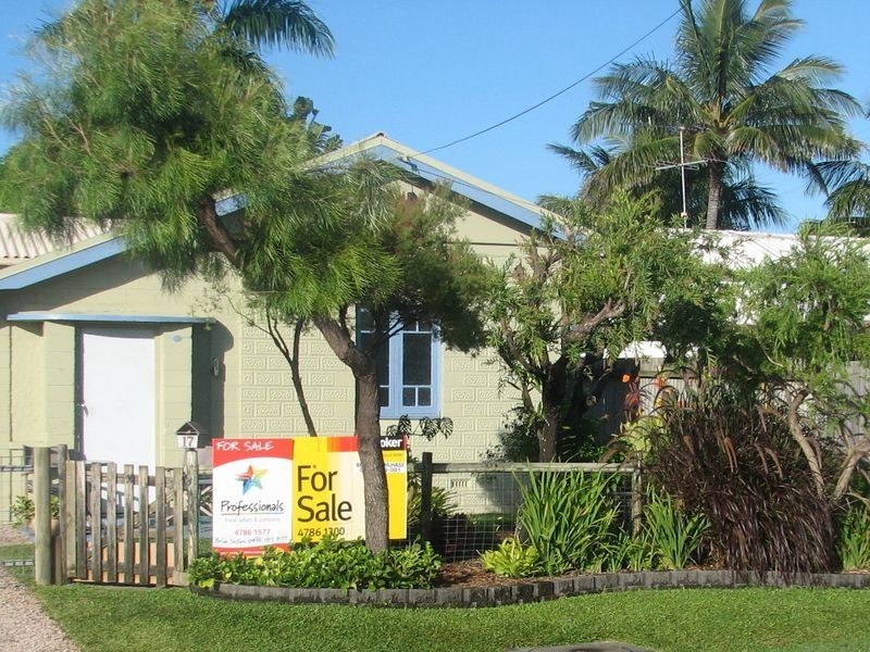 17 Whitsunday Street, Bowen QLD 4805