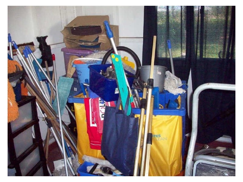 18 Riverside Commercial & Domestic Cleaning, Bowen QLD 4805