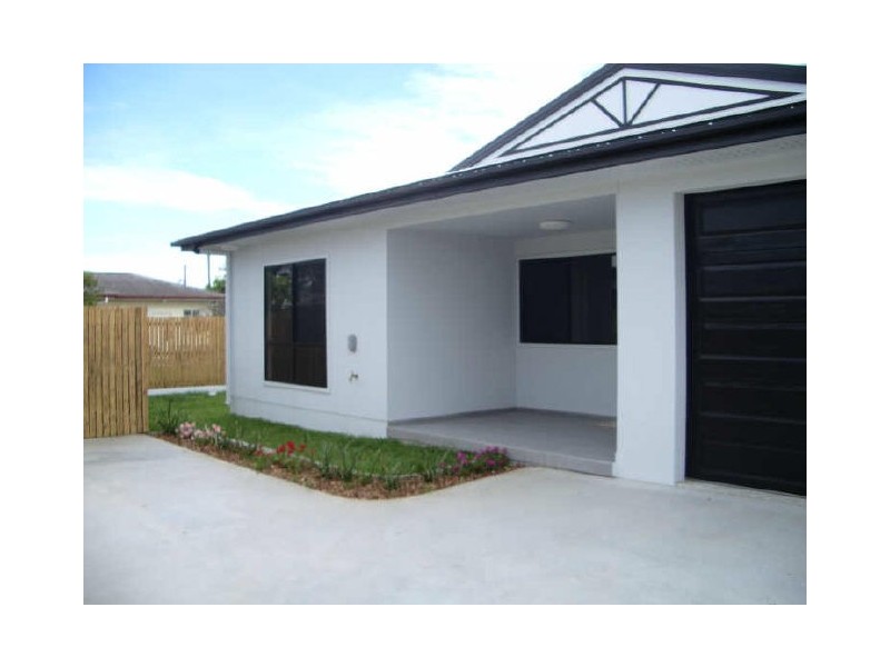 2/6 Leichhardt Street, Bowen QLD 4805