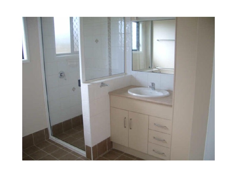 2/6 Leichhardt Street, Bowen QLD 4805