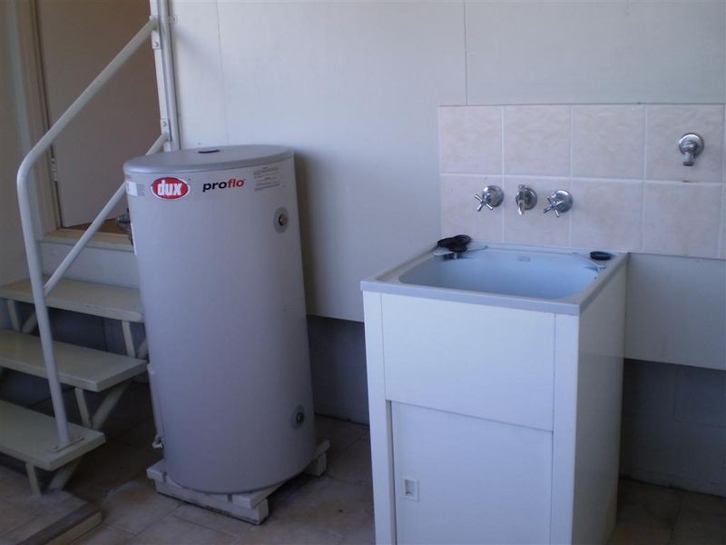 12 Rosshall Street, Bowen QLD 4805