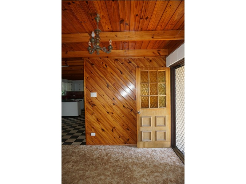 4 Bull Crescent, Bowen QLD 4805