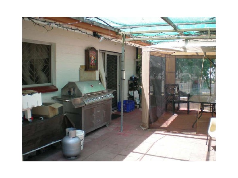 7 Queens Road, Bowen QLD 4805