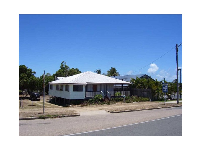 26 Livingstone Street, Bowen QLD 4805