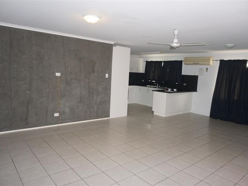 4 Sunset Crescent, Bowen QLD 4805