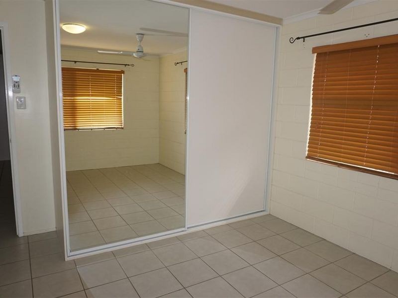 4 Sunset Crescent, Bowen QLD 4805