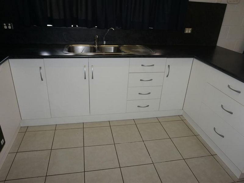 4 Sunset Crescent, Bowen QLD 4805