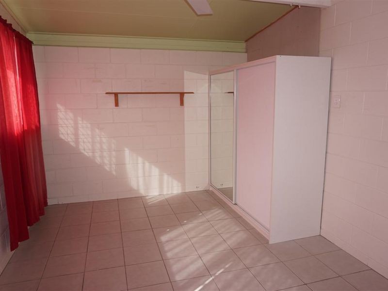 4 Sunset Crescent, Bowen QLD 4805