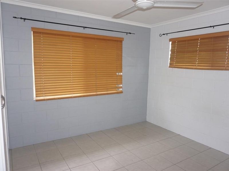 4 Sunset Crescent, Bowen QLD 4805