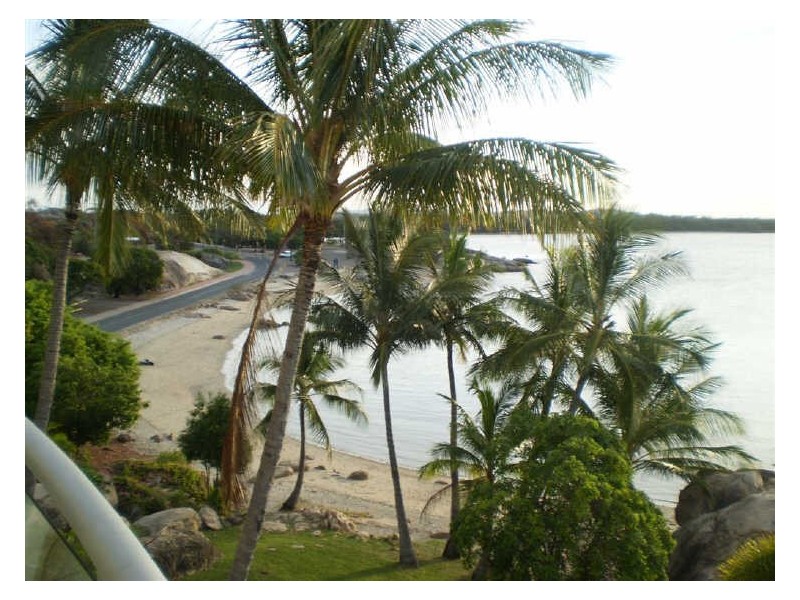 Apartment 21/2b Horseshoe Bay Road, Bowen QLD 4805