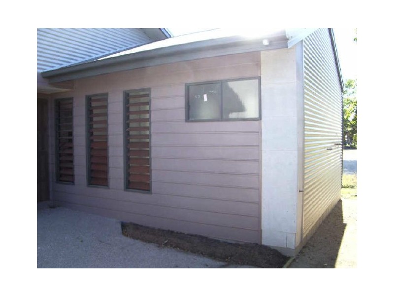 Villa 3/32 St Kilda Street, Bowen QLD 4805