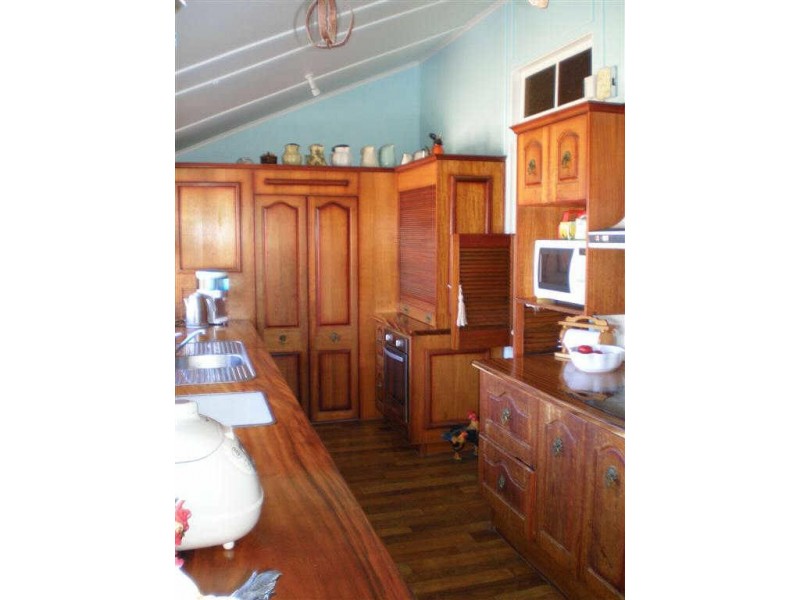 14 Gordon Street, Bowen QLD 4805