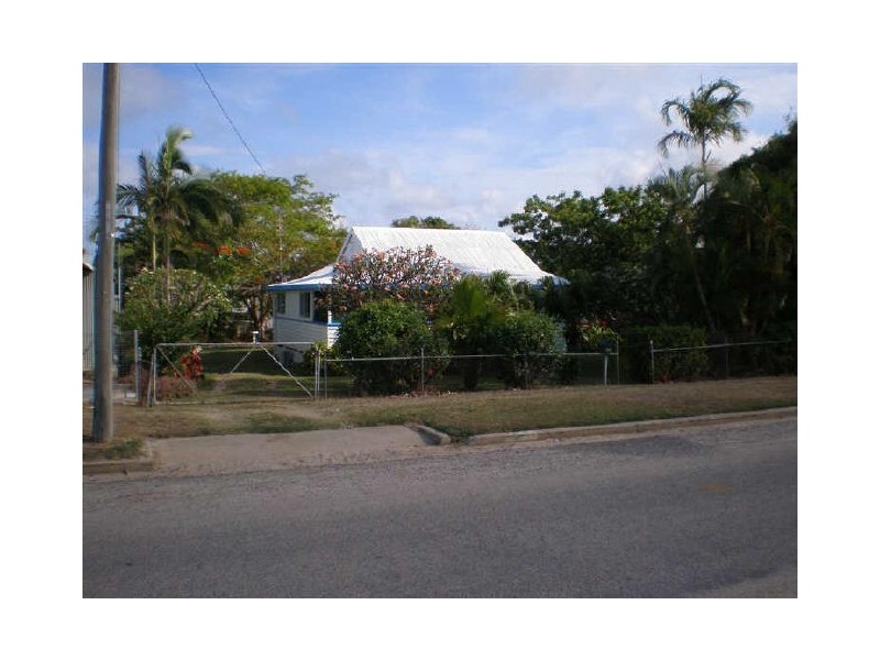 39 Gordon Street, Bowen QLD 4805