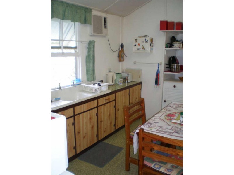 39 Gordon Street, Bowen QLD 4805