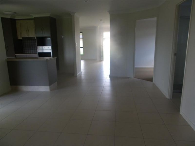 11 Lexington Court, Bowen QLD 4805