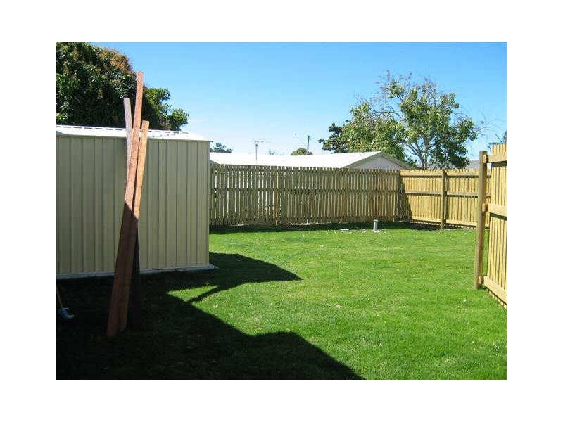 2/14 Lucinda Place, Bowen QLD 4805