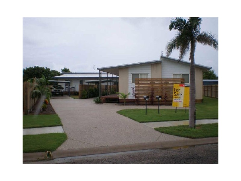 1/14 Lucinda Place, Bowen QLD 4805