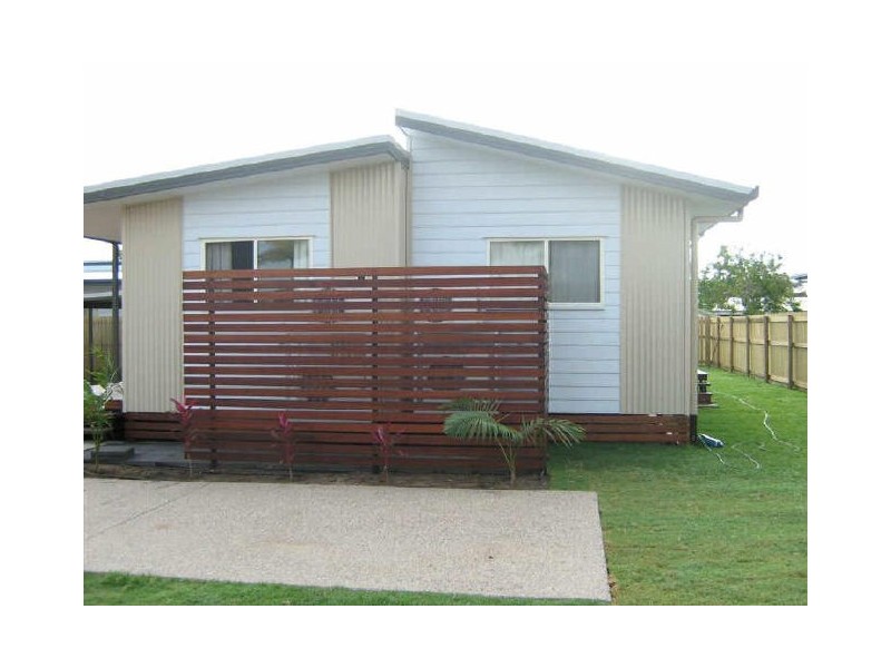 1/14 Lucinda Place, Bowen QLD 4805