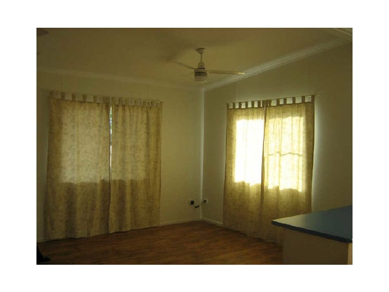 1/14 Lucinda Place, Bowen QLD 4805