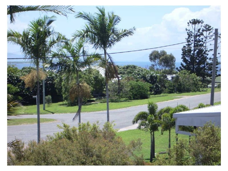 25 Mitchell Street, Bowen QLD 4805