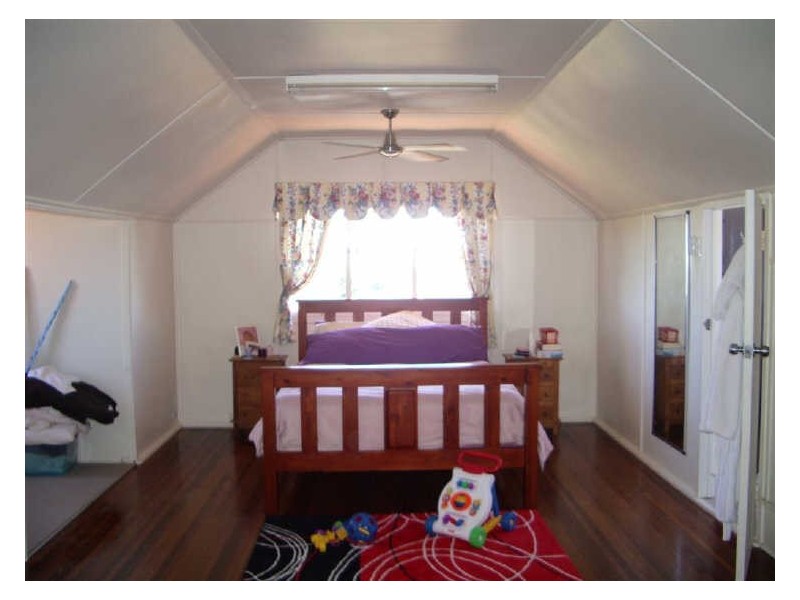 25 Mitchell Street, Bowen QLD 4805