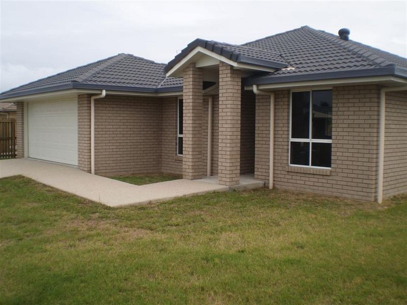 16 Lexington Court, Bowen QLD 4805
