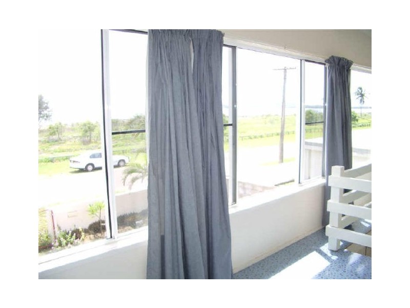 91 The Esplanade, Bowen QLD 4805