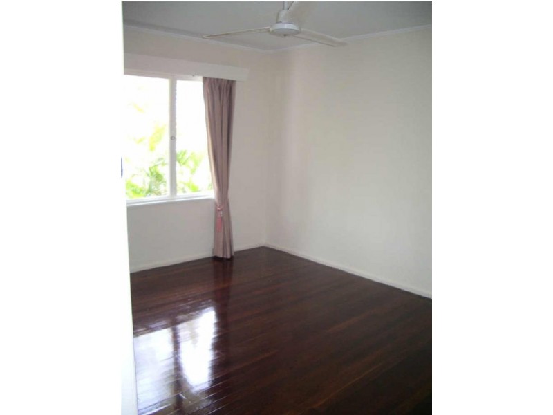 91 The Esplanade, Bowen QLD 4805