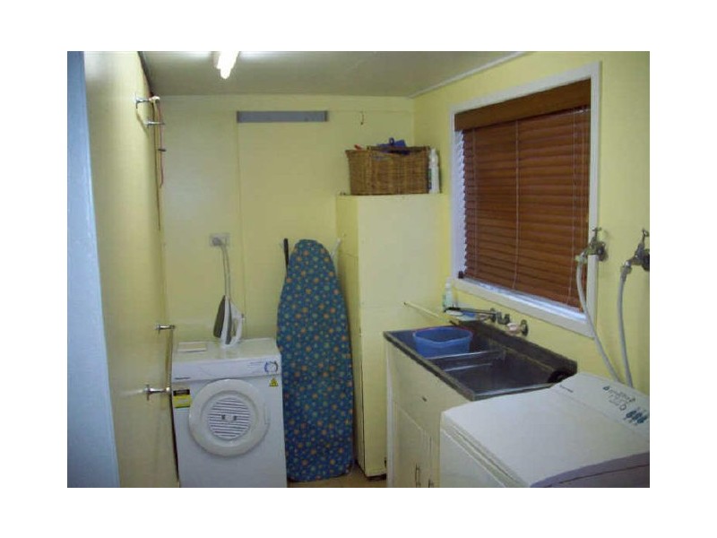 18 Daniel Street, Bowen QLD 4805