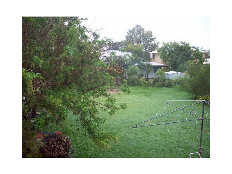 18 Daniel Street, Bowen QLD 4805