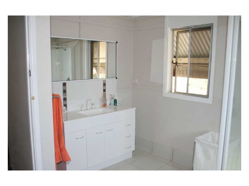 5 Reynolds Street, Bowen QLD 4805