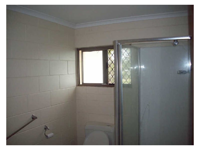 2/2A Powell Street, Bowen QLD 4805