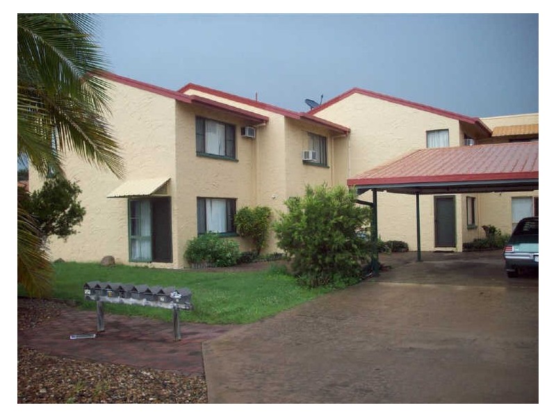 2/2A Powell Street, Bowen QLD 4805