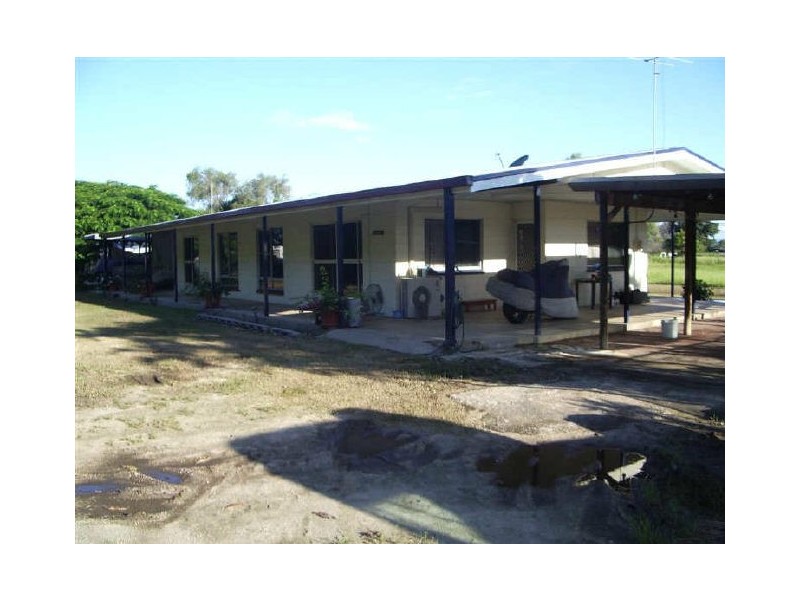 129 Flemington Road, Bowen QLD 4805