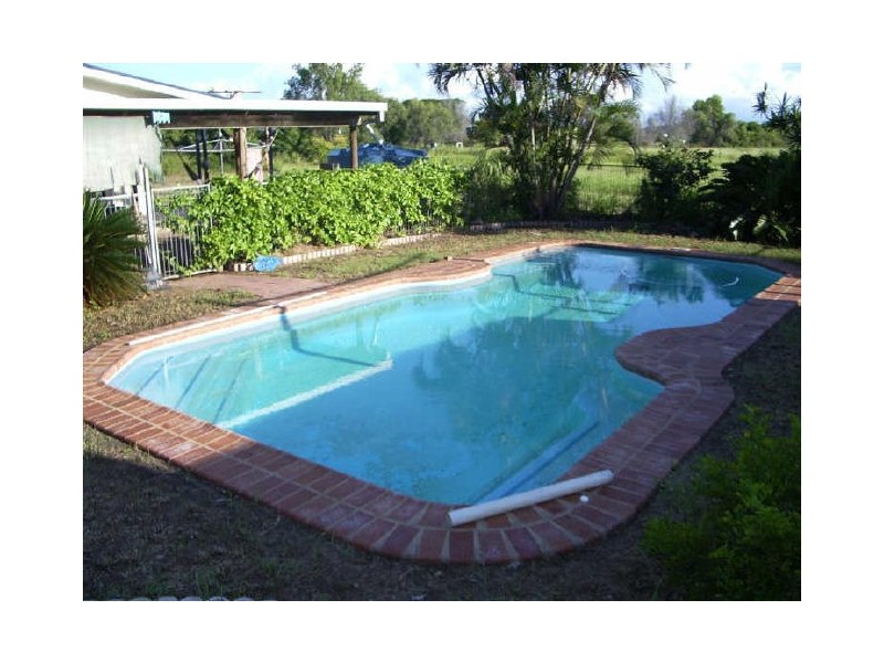 129 Flemington Road, Bowen QLD 4805