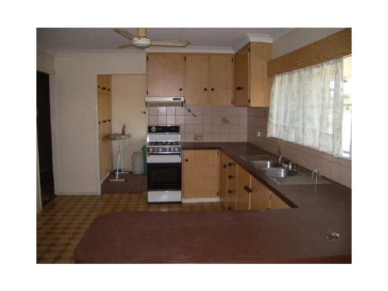 129 Flemington Road, Bowen QLD 4805