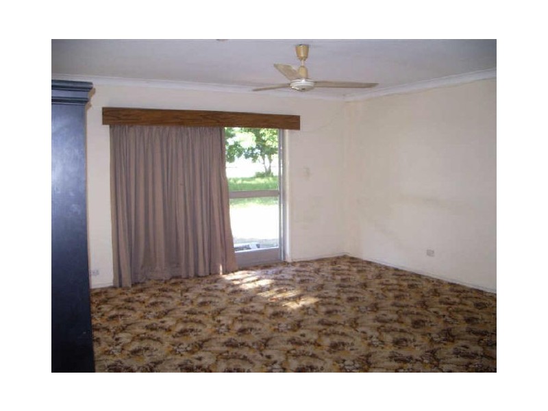 129 Flemington Road, Bowen QLD 4805